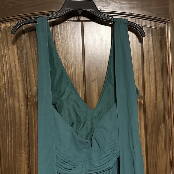 David’s Bridal Georgette Ruched Halter Bridesmaid Dress - Picture 4 of 5